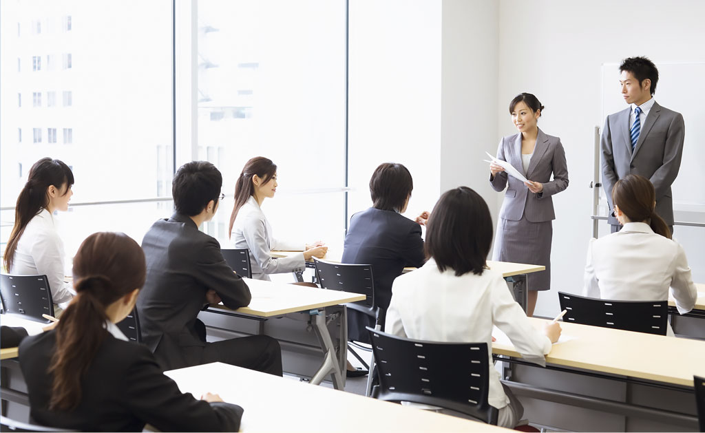 会議、研修など様々なシーンにご利用いただける多目的室をご用意
